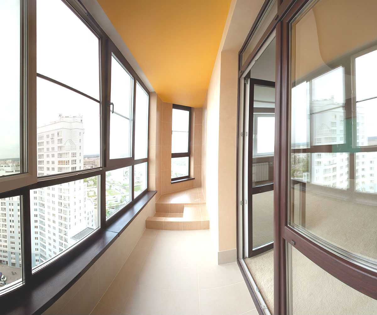 Панорамные окна в квартире: разновидности и варианты остекления помещений (68 фото)