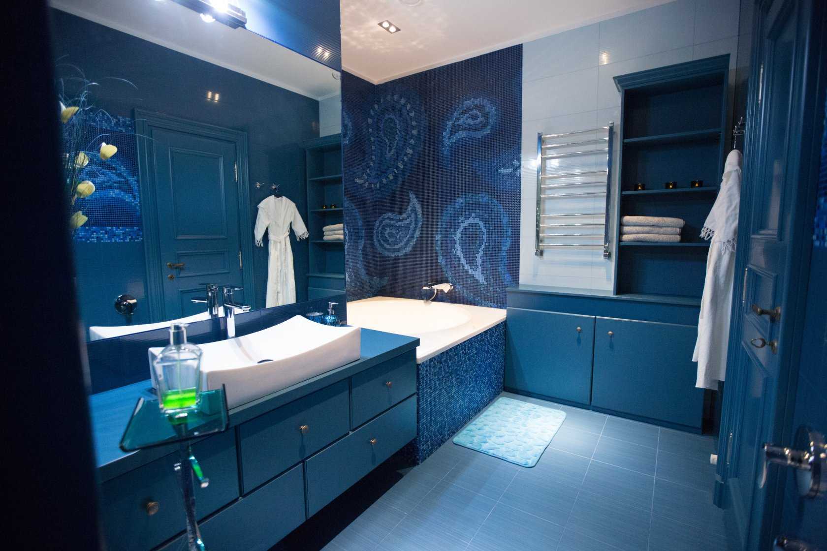 30+ ванных комнат в синем - трендовом цвете 2020 года - декорри