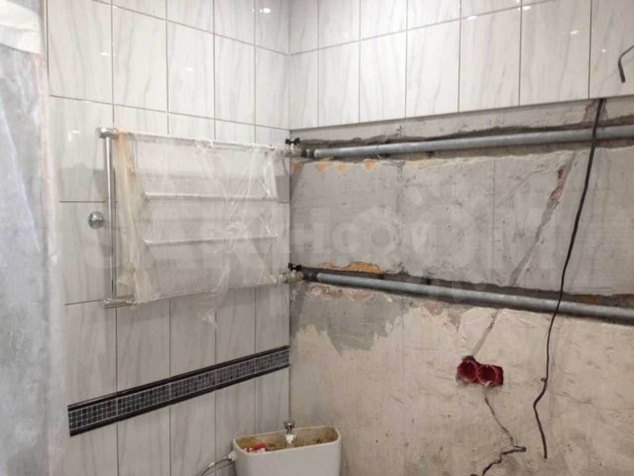 Можно ли перенести полотенцесушитель на другую стену? перенос полотенцесушителя на другую стену в ванной: монтажный инструктаж