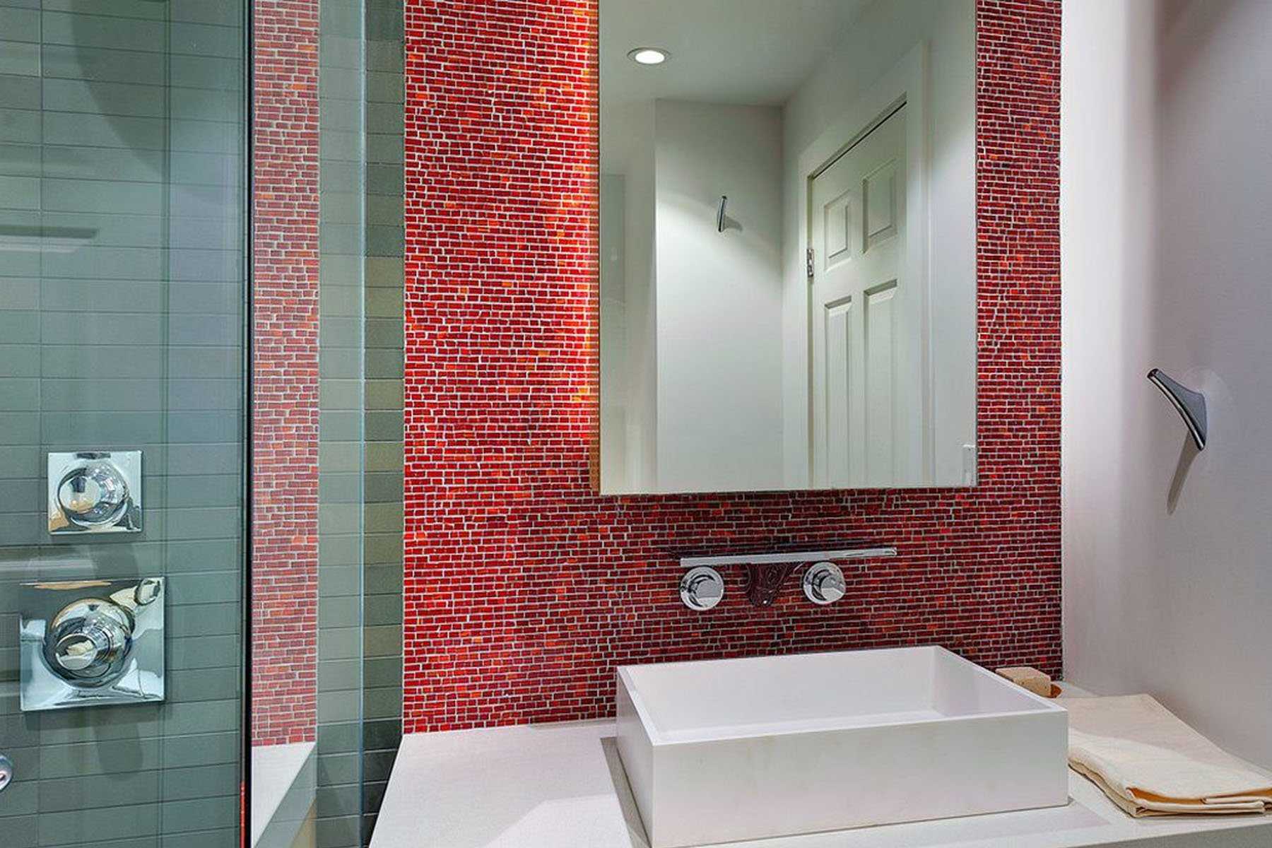 Использование плитки-мозаики в дизайне ванной комнаты: 67 фото красивейших вариантов отделки стен и пола