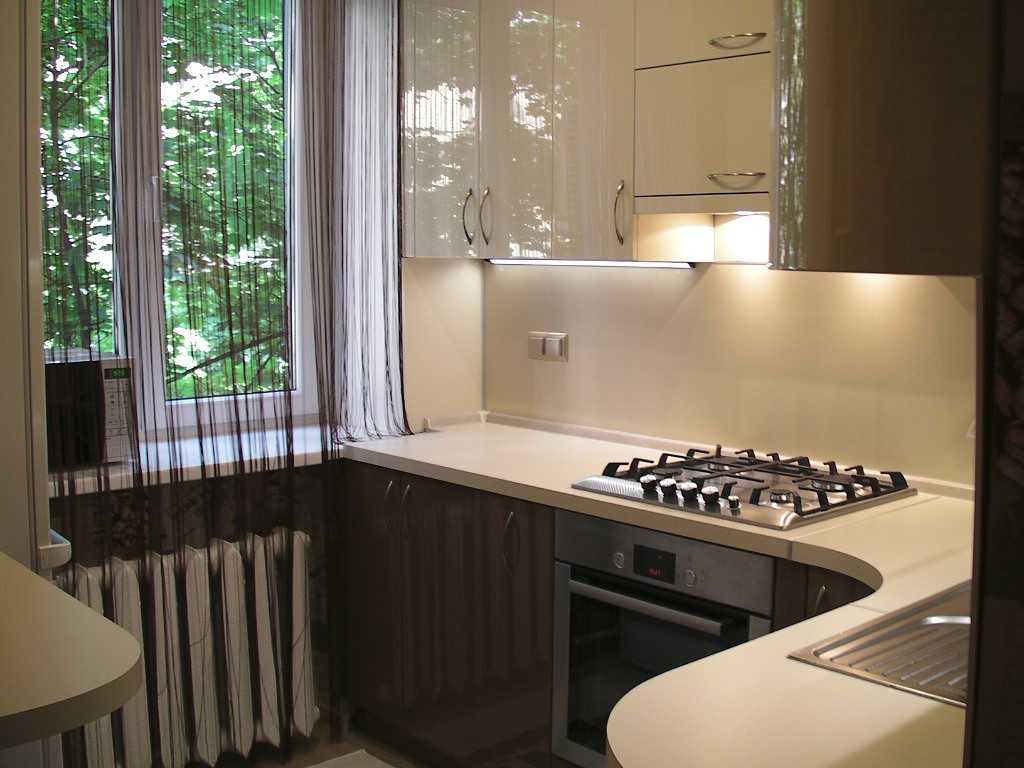Дизайн кухни 6 кв м с холодильником и плитой (панелью): 37 реальных фото