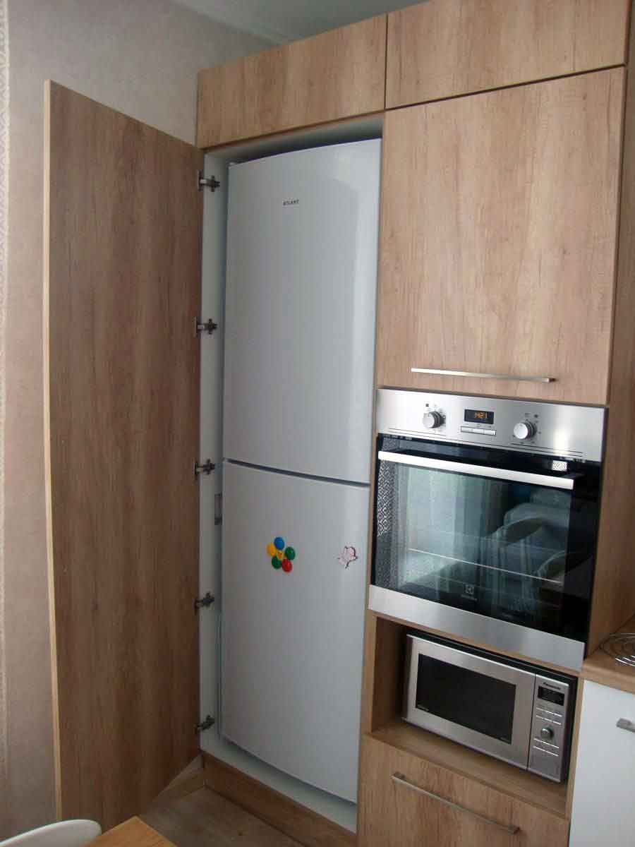 Правила эксплуатации техники: можно ли ставить холодильник рядом с плитой